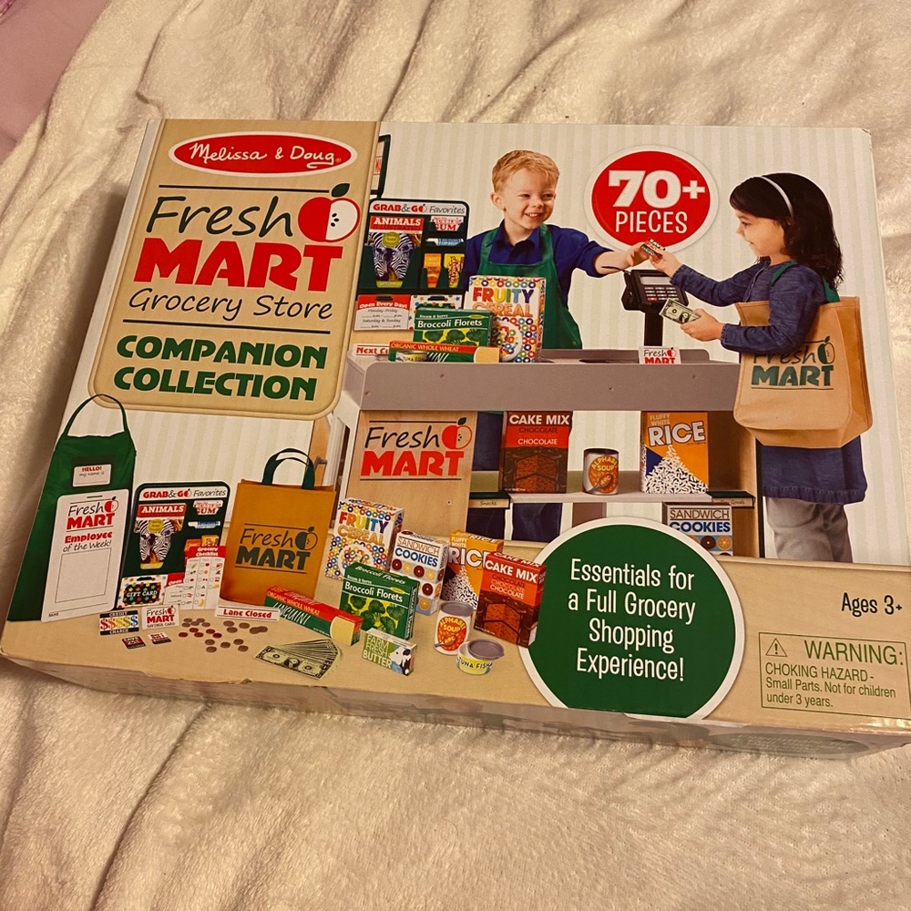 Melissa and Doug grocery store dramatic play
